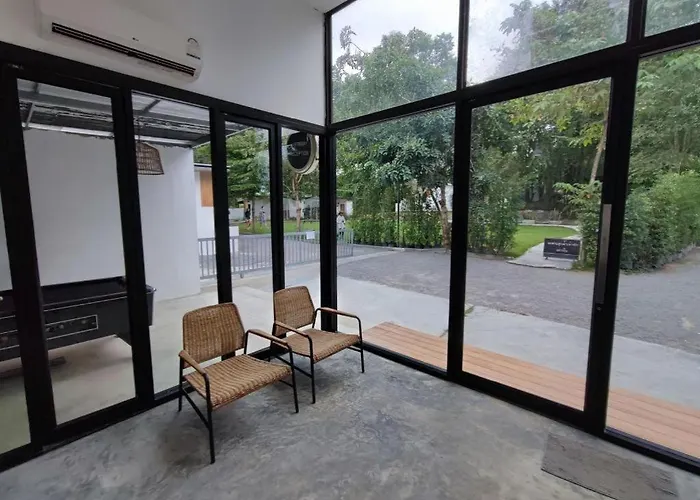 Loft Berry 3* บ้านบ่อหวี